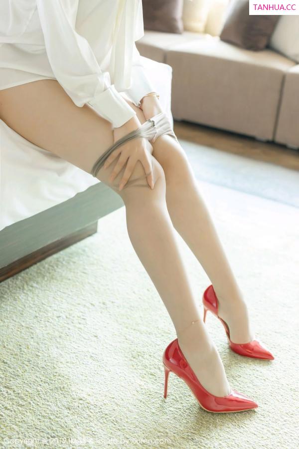 陈芝 芝芝Booty [IMISS]高清写真图 2019.12.09 VOL.413 芝芝Booty第33张图片